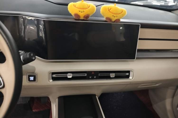 Used Geely Auto icon 2023 1.5TD Chocolate Luxe Edition Audio And AC Panel
