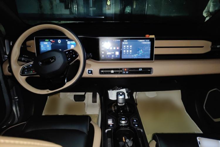 Used Geely Auto icon 2023 1.5TD Chocolate Smoothie Edition Center Console