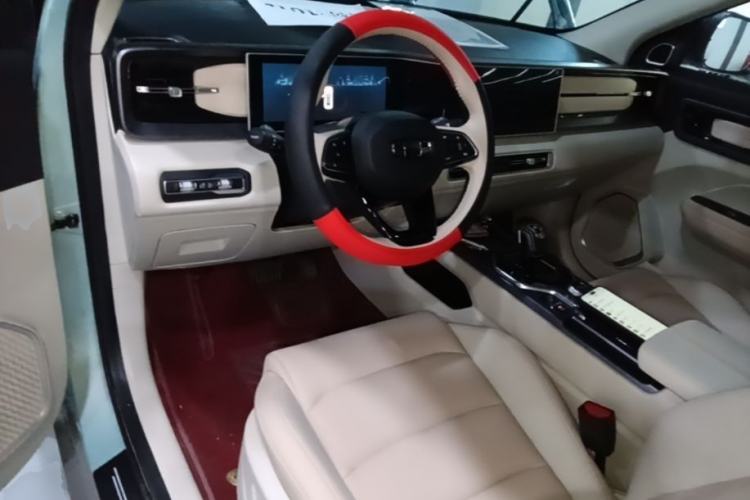 Used Geely Auto icon 2023 1.5TD Chocolate Smoothie Edition Center Console