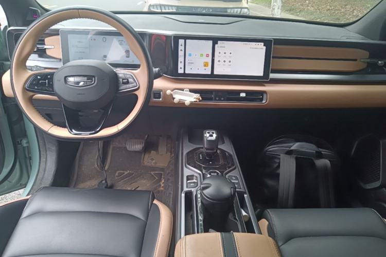 Used Geely Auto icon 2023 1.5TD Chocolate Luxe Edition Center Console