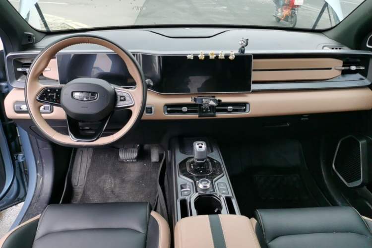 Used Geely Auto icon 2023 1.5TD Chocolate Luxe Edition Center Console