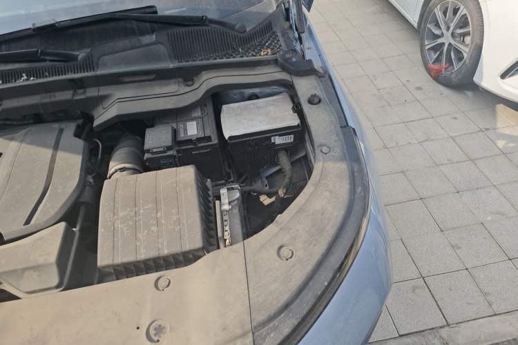 Used Geely Auto icon 2023 1.5TD Chocolate Luxe Edition Engine Bay Left