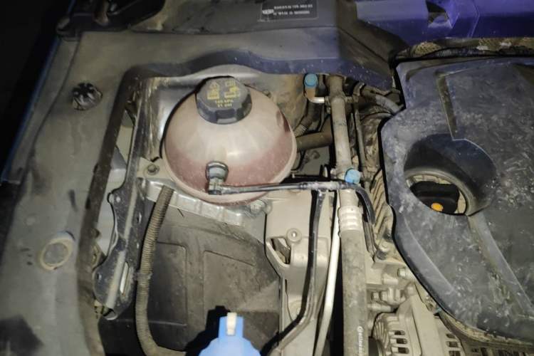 Used Geely Auto icon 2023 1.5TD Chocolate Smoothie Edition Engine Bay Right
