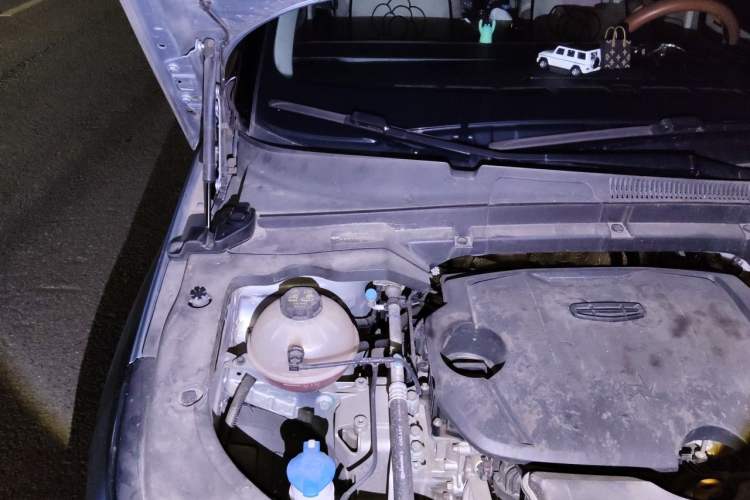 Used Geely Auto icon 2023 1.5TD Chocolate Luxe Edition Engine Bay Right