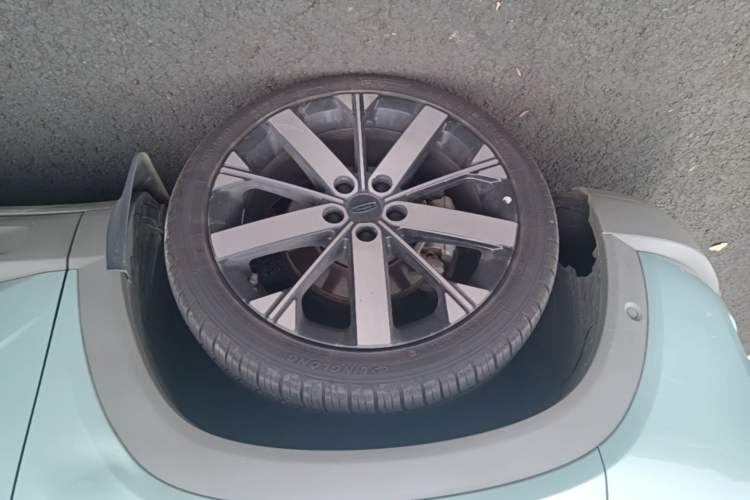 Used Geely Auto icon 2023 1.5TD Chocolate Luxe Edition Exterior 4