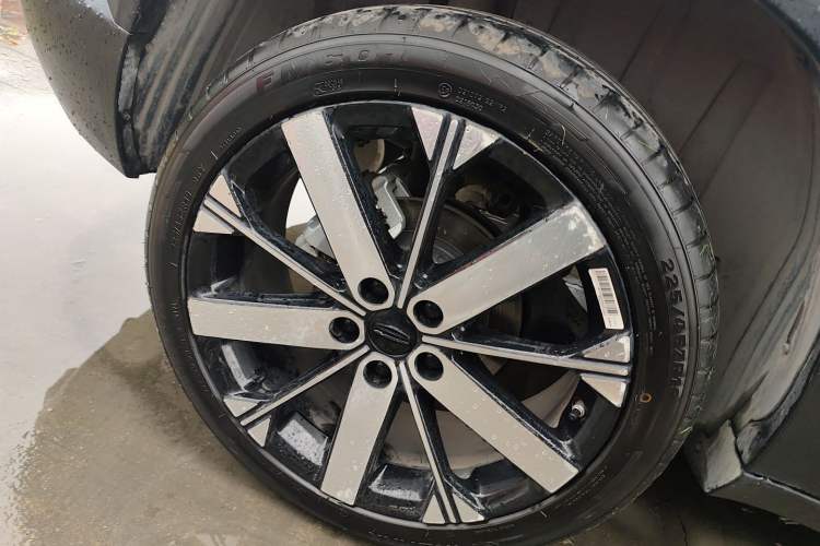 Used Geely Auto icon 2023 1.5TD Chocolate Smoothie Edition Exterior 5