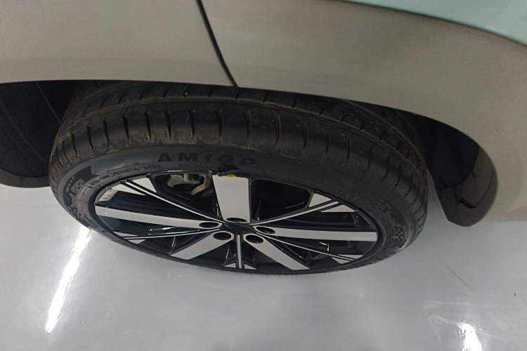 Used Geely Auto icon 2023 1.5TD Chocolate Smoothie Edition Exterior 5