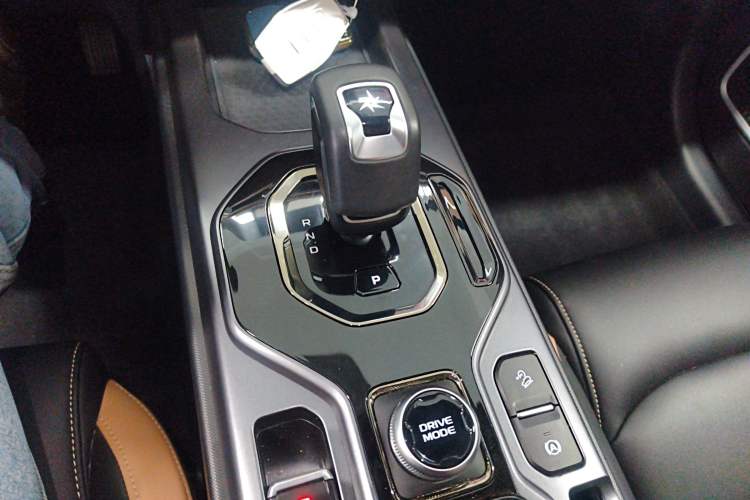 Used Geely Auto icon 2023 1.5TD Chocolate Smoothie Edition Gear Lever