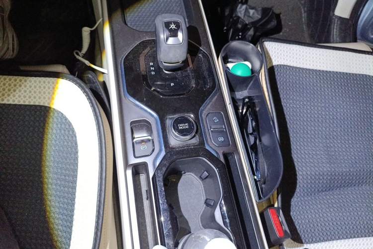 Used Geely Auto icon 2023 1.5TD Chocolate Luxe Edition Gear Lever