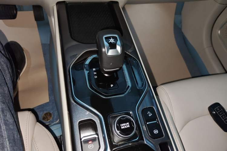 Used Geely Auto icon 2023 1.5TD Chocolate Luxe Edition Gear Lever