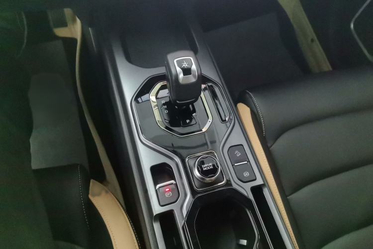 Used Geely Auto icon 2023 1.5TD Chocolate Smoothie Edition Gear Lever