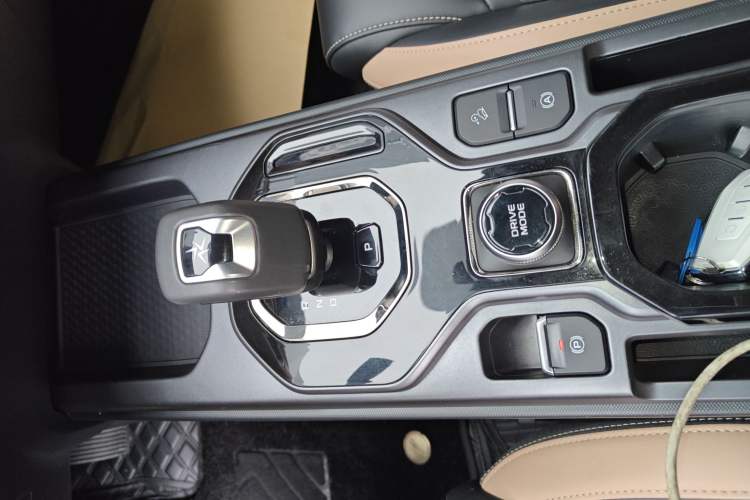 Used Geely Auto icon 2023 1.5TD Chocolate Smoothie Edition Gear Lever