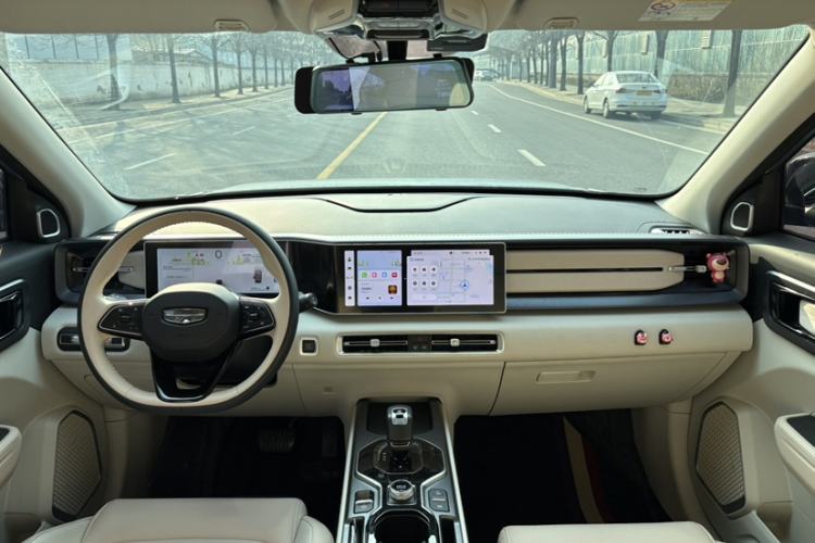 Used Geely Auto icon 2023 1.5TD Chocolate Smoothie Edition Interior 3