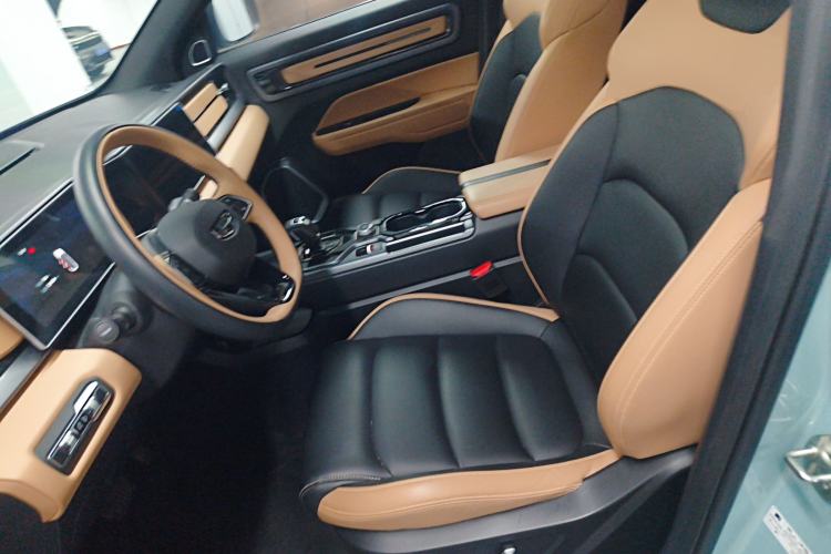 Used Geely Auto icon 2023 1.5TD Chocolate Smoothie Edition Left Front Seat