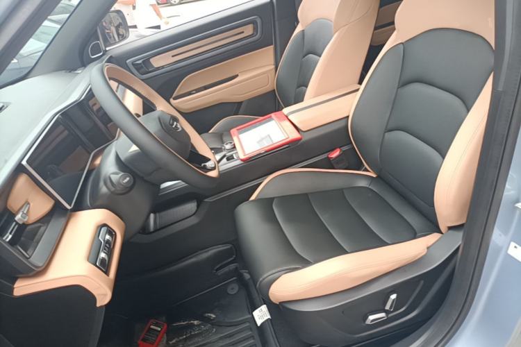 Used Geely Auto icon 2023 1.5TD Chocolate Luxe Edition Left Front Seat