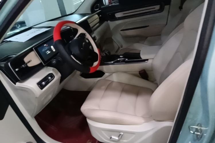Used Geely Auto icon 2023 1.5TD Chocolate Smoothie Edition Left Front Seat