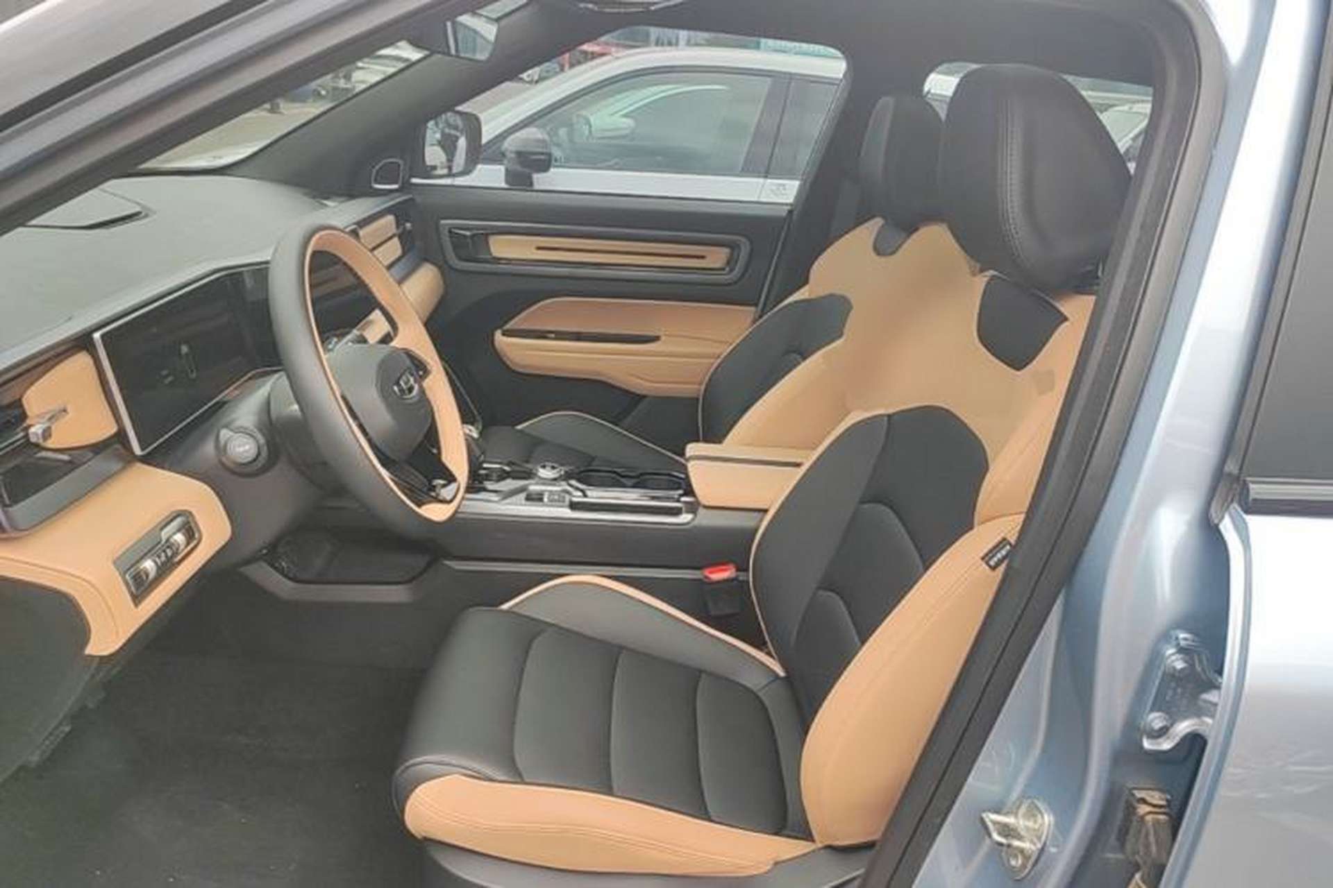 Used Geely Auto icon 2023 1.5TD Chocolate Luxe Edition Left Front Seat