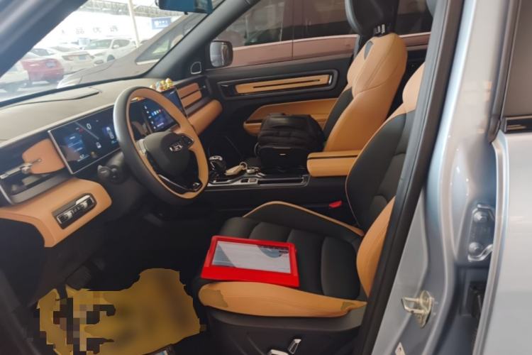 Used Geely Auto icon 2023 1.5TD Chocolate Smoothie Edition Left Front Seat