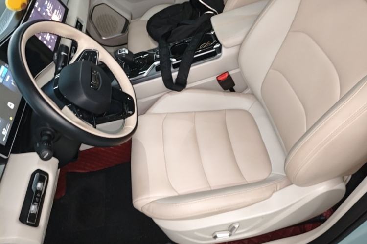 Used Geely Auto icon 2023 1.5TD Chocolate Luxe Edition Left Front Seat
