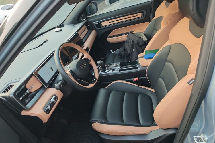 Used Geely Auto icon 2023 1.5TD Chocolate Smoothie Edition Left Front Seat