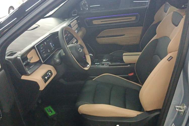Used Geely Auto icon 2023 1.5TD Chocolate Smoothie Edition Left Front Seat