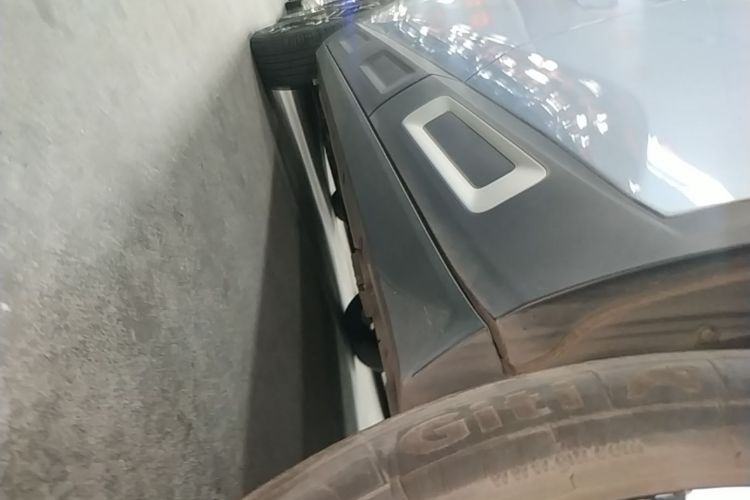 Used Geely Auto icon 2023 1.5TD Chocolate Smoothie Edition Left Side Sill
