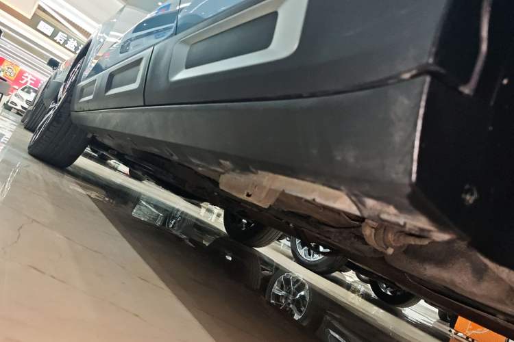 Used Geely Auto icon 2023 1.5TD Chocolate Luxe Edition Left Side Sill