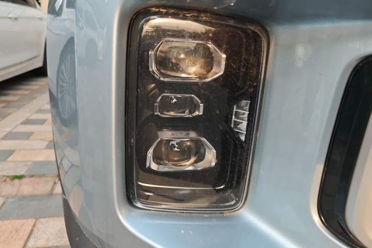 Used Geely Auto icon 2023 1.5TD Chocolate Smoothie Edition Right Front Headlight