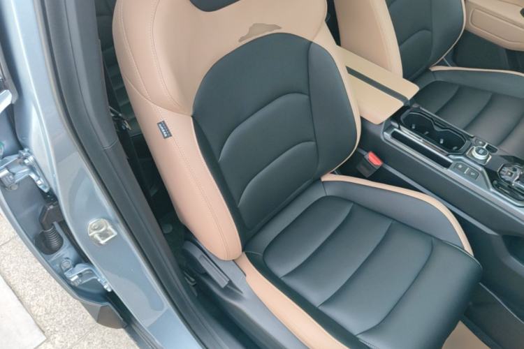 Used Geely Auto icon 2023 1.5TD Chocolate Smoothie Edition Right Front Seat