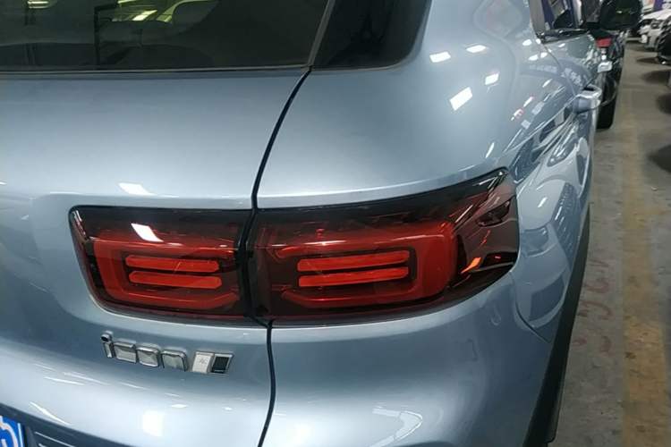 Used Geely Auto icon 2023 1.5TD Chocolate Smoothie Edition Right Rear Taillight