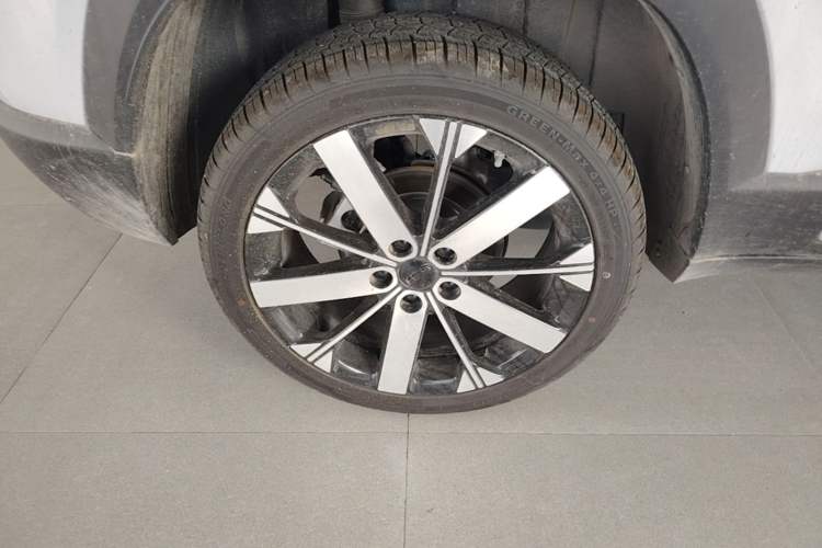 Used Geely Auto icon 2023 1.5TD Star Player Right Rear Wheel Hub