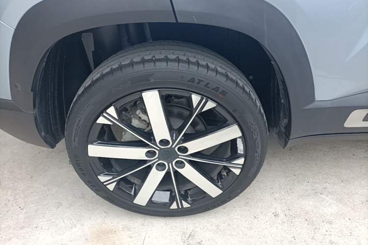 Used Geely Auto icon 2023 1.5TD Chocolate Luxe Edition Right Rear Wheel Hub