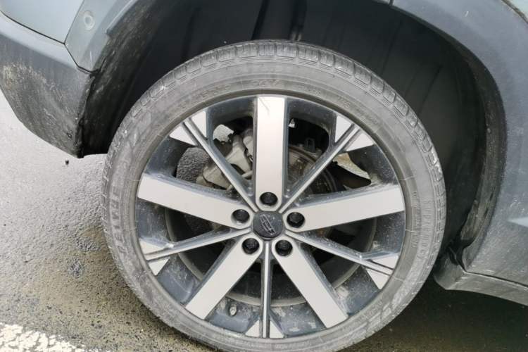 Used Geely Auto icon 2023 1.5TD Chocolate Luxe Edition Right Rear Wheel Hub