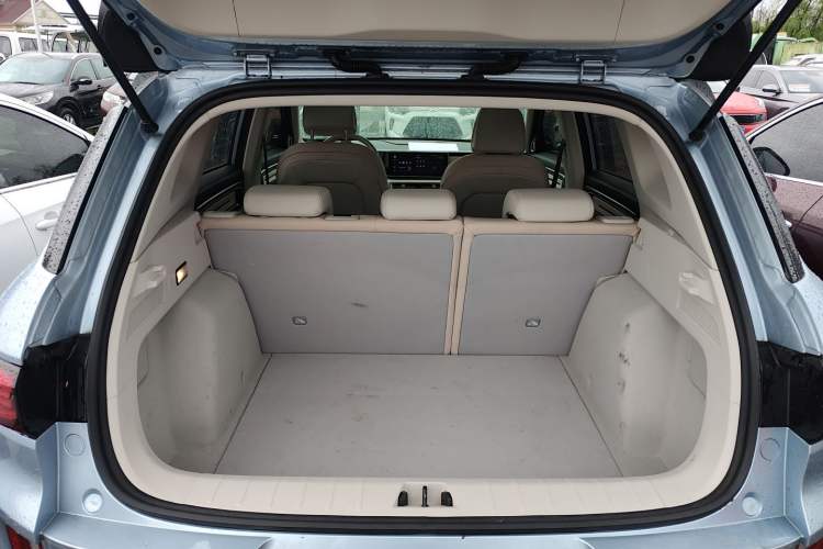 Used Geely Auto icon 2023 1.5TD Chocolate Smoothie Edition Trunk