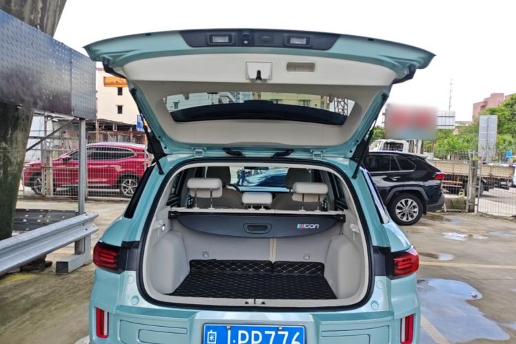 Used Geely Auto icon 2023 1.5TD Chocolate Smoothie Edition Trunk