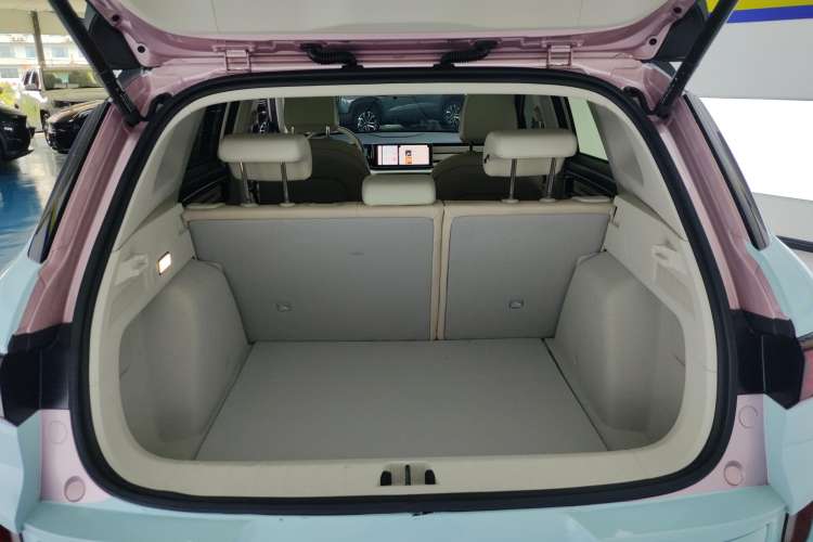 Used Geely Auto icon 2023 1.5TD Chocolate Luxe Edition Trunk