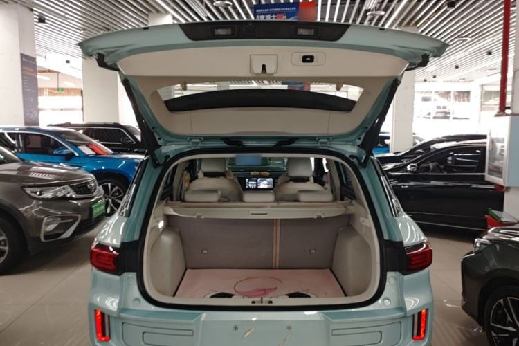 Used Geely Auto icon 2023 1.5TD Chocolate Luxe Edition Trunk
