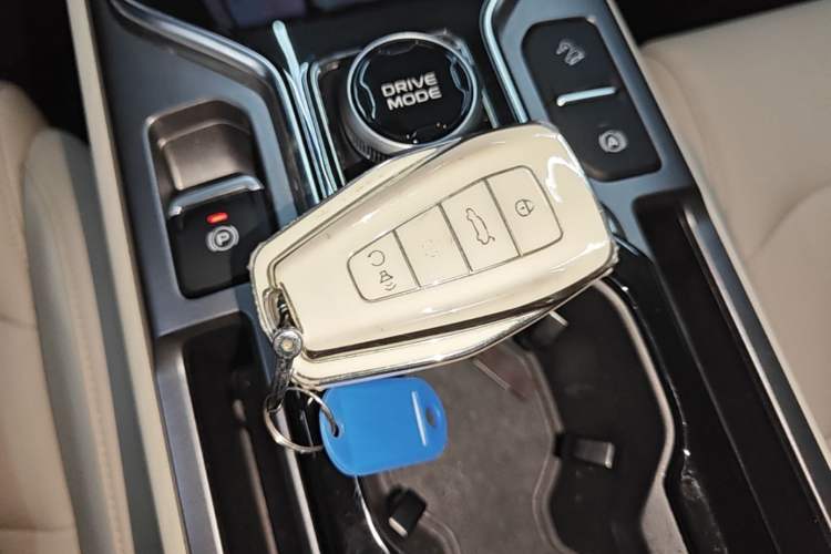 Used Geely Auto icon 2023 1.5TD Chocolate Smoothie Edition Vehicle Key