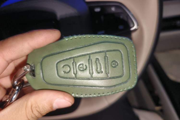 Used Geely Auto icon 2023 1.5TD Chocolate Smoothie Edition Vehicle Key