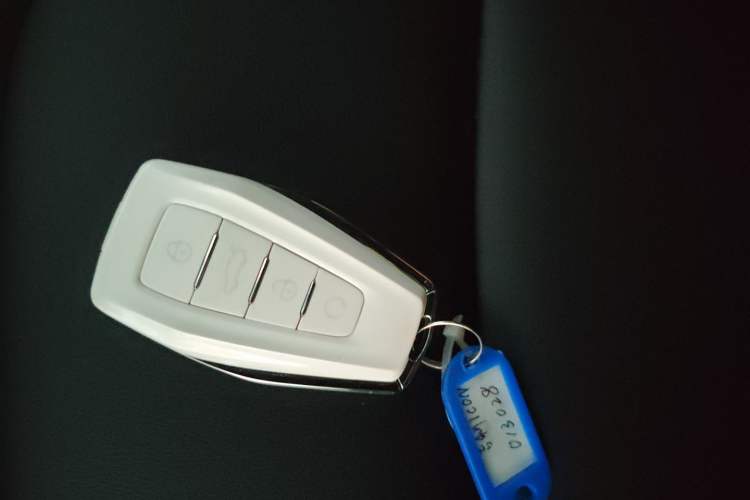 Used Geely Auto icon 2023 1.5TD Chocolate Smoothie Edition Vehicle Key