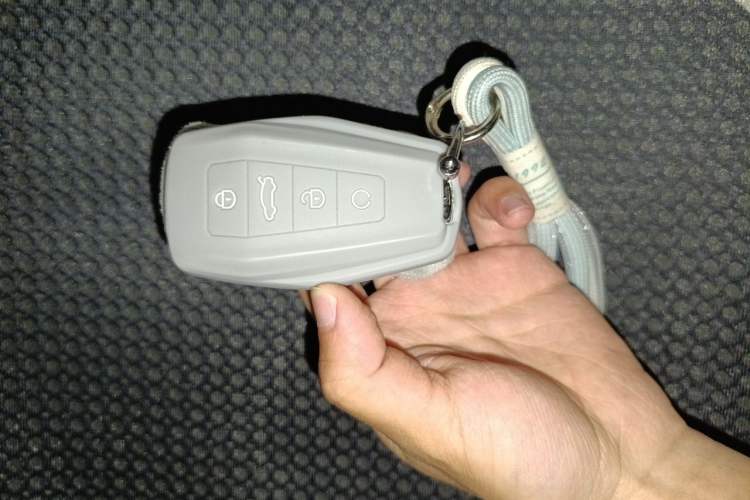 Used Geely Auto icon 2023 1.5TD Chocolate Luxe Edition Vehicle Key