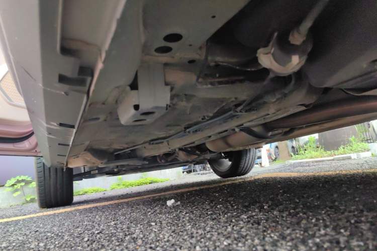 Used Geely Auto icon 2023 1.5TD Chocolate Luxe Edition Chassis Rear Left