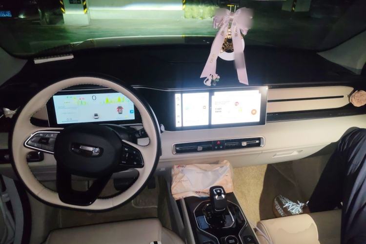 Used Geely Auto icon 2023 1.5TD Star Player Center Console
