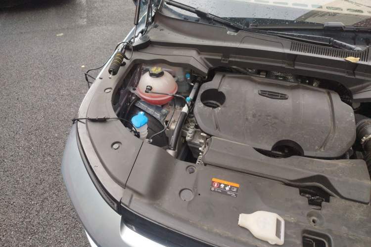 Used Geely Auto icon 2023 1.5TD Chocolate Luxe Edition Engine Bay Right