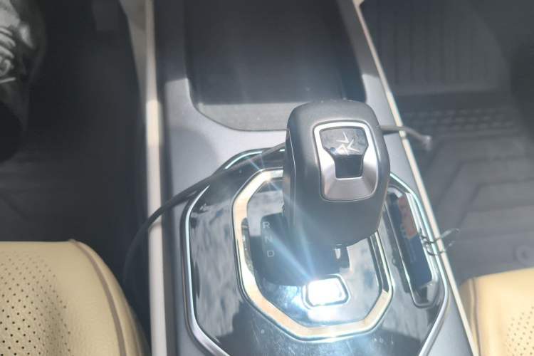 Used Geely Auto icon 2023 1.5TD Chocolate Luxe Edition Gear Lever