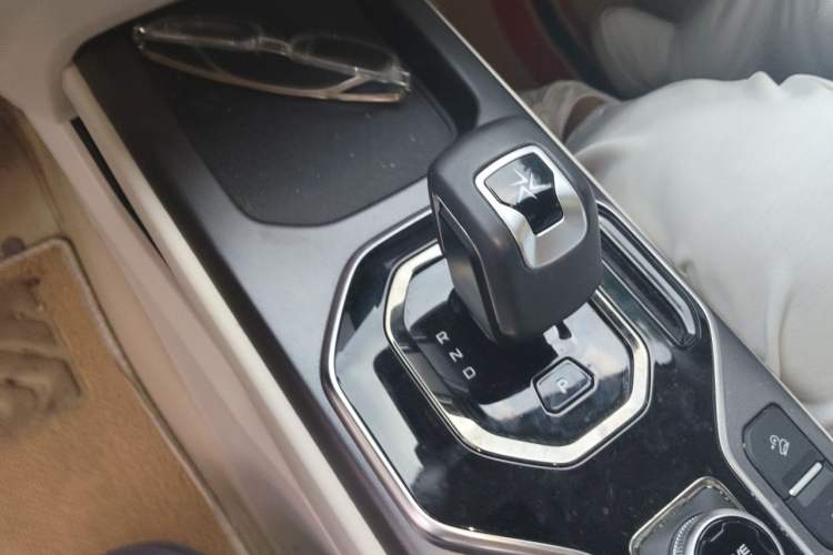 Used Geely Auto icon 2023 1.5TD Chocolate Luxe Edition Gear Lever