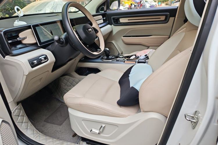 Used Geely Auto icon 2023 1.5TD Chocolate Smoothie Edition Left Front Seat