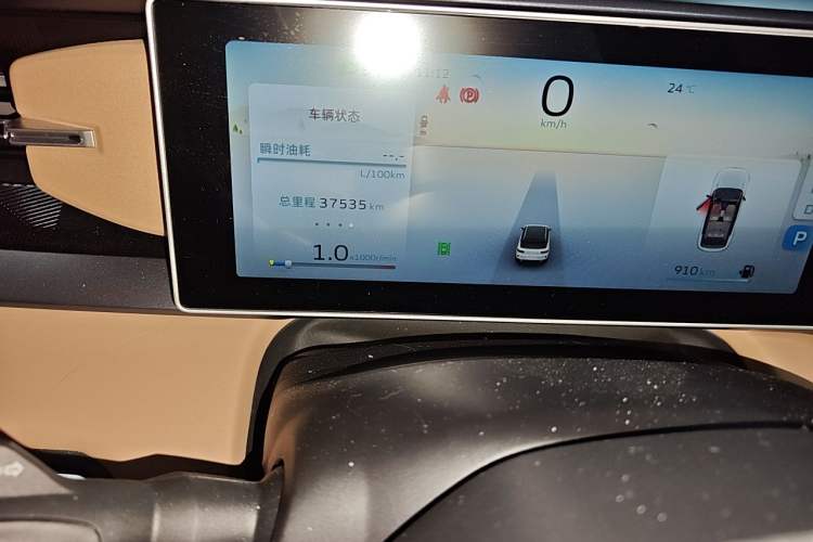 Used Geely Auto icon 2023 1.5TD Chocolate Luxe Edition Odometer Close Up