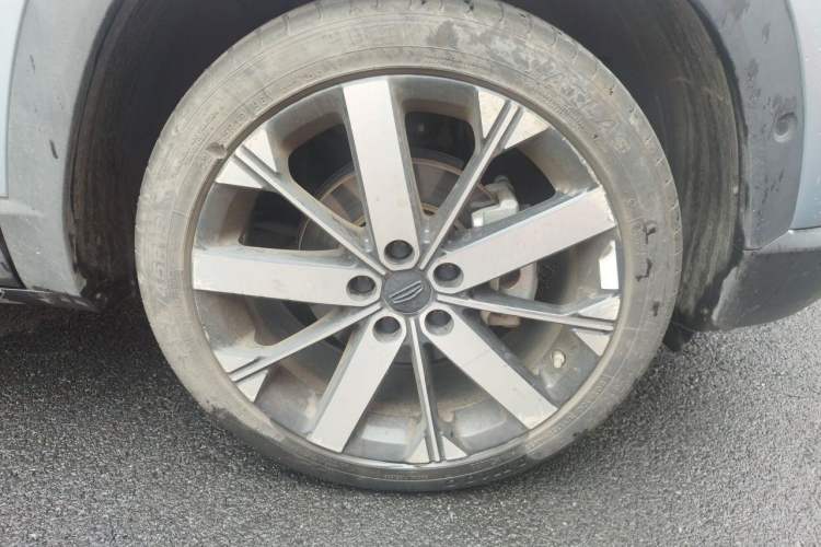 Used Geely Auto icon 2023 1.5TD Chocolate Luxe Edition Right Front Wheel Hub