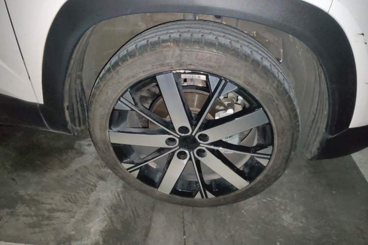 Used Geely Auto icon 2023 1.5TD Star Player Right Front Wheel Hub
